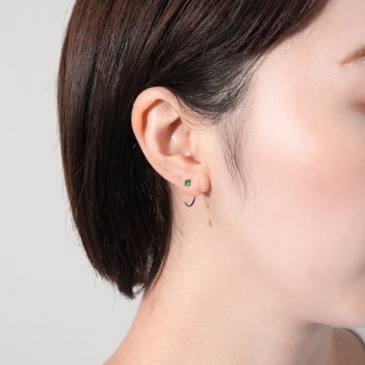 チタン製キャッチレスピアス　結　両耳用