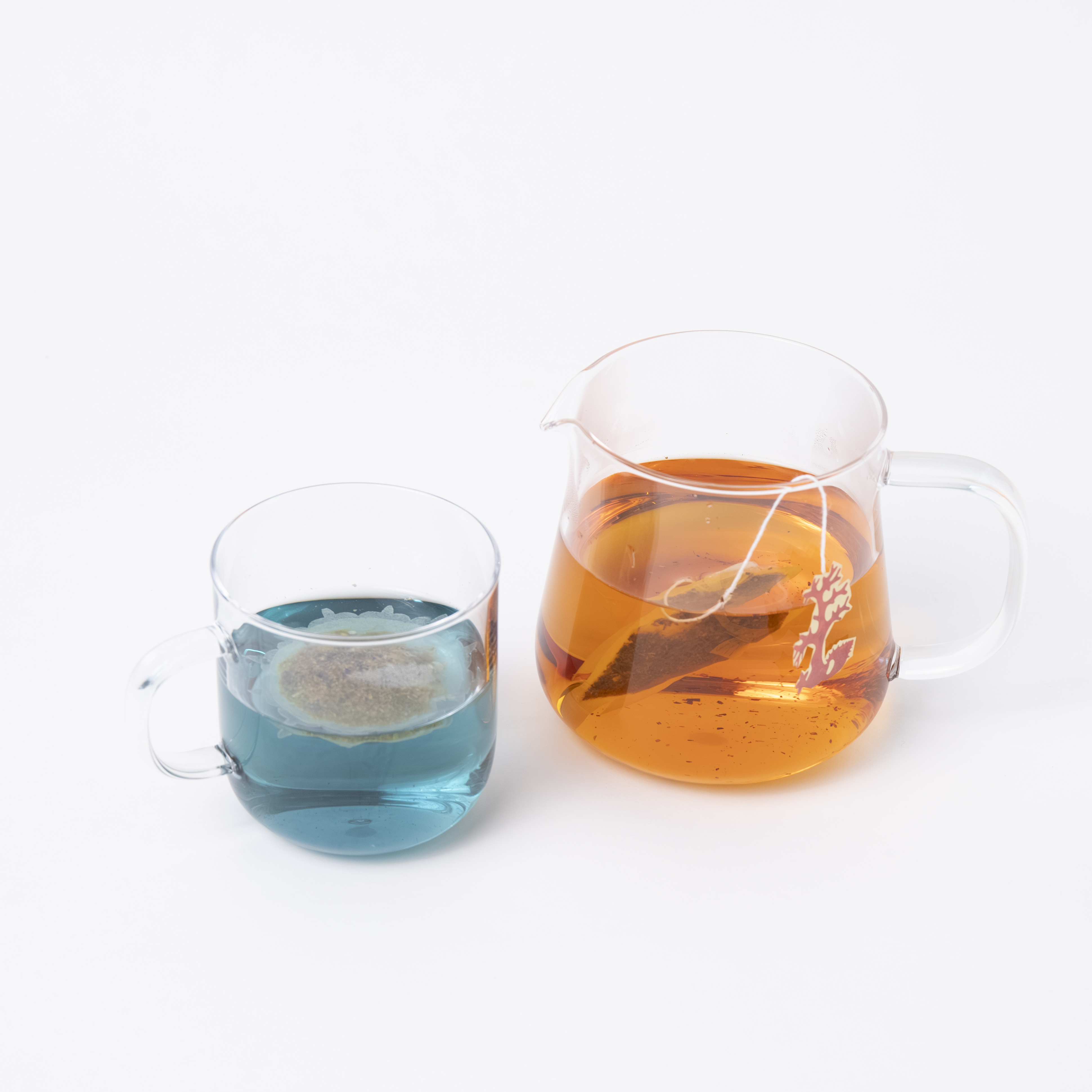 海の世界を独り占め。究極の海のティーセット。