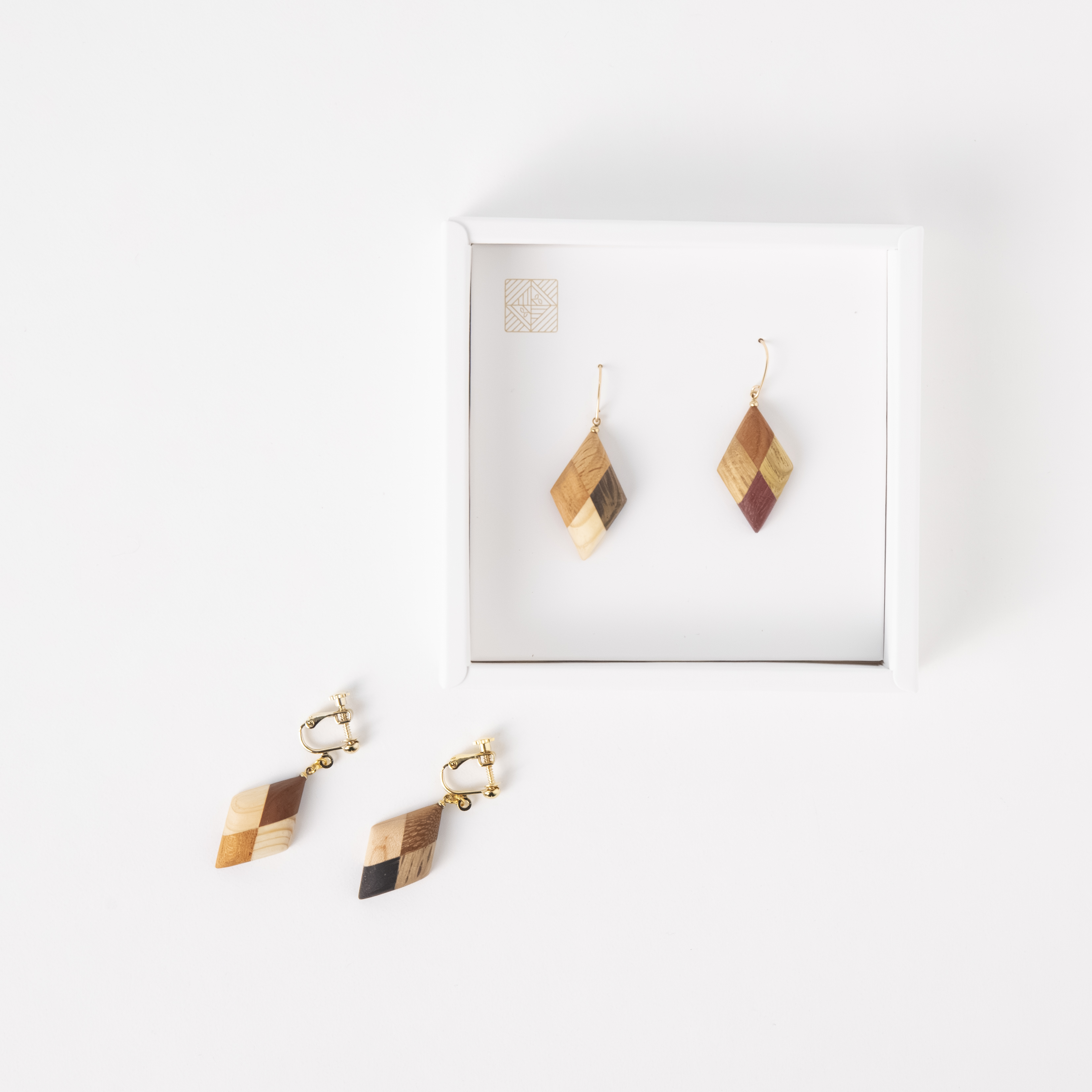 寄木のダイヤピアス・イヤリング