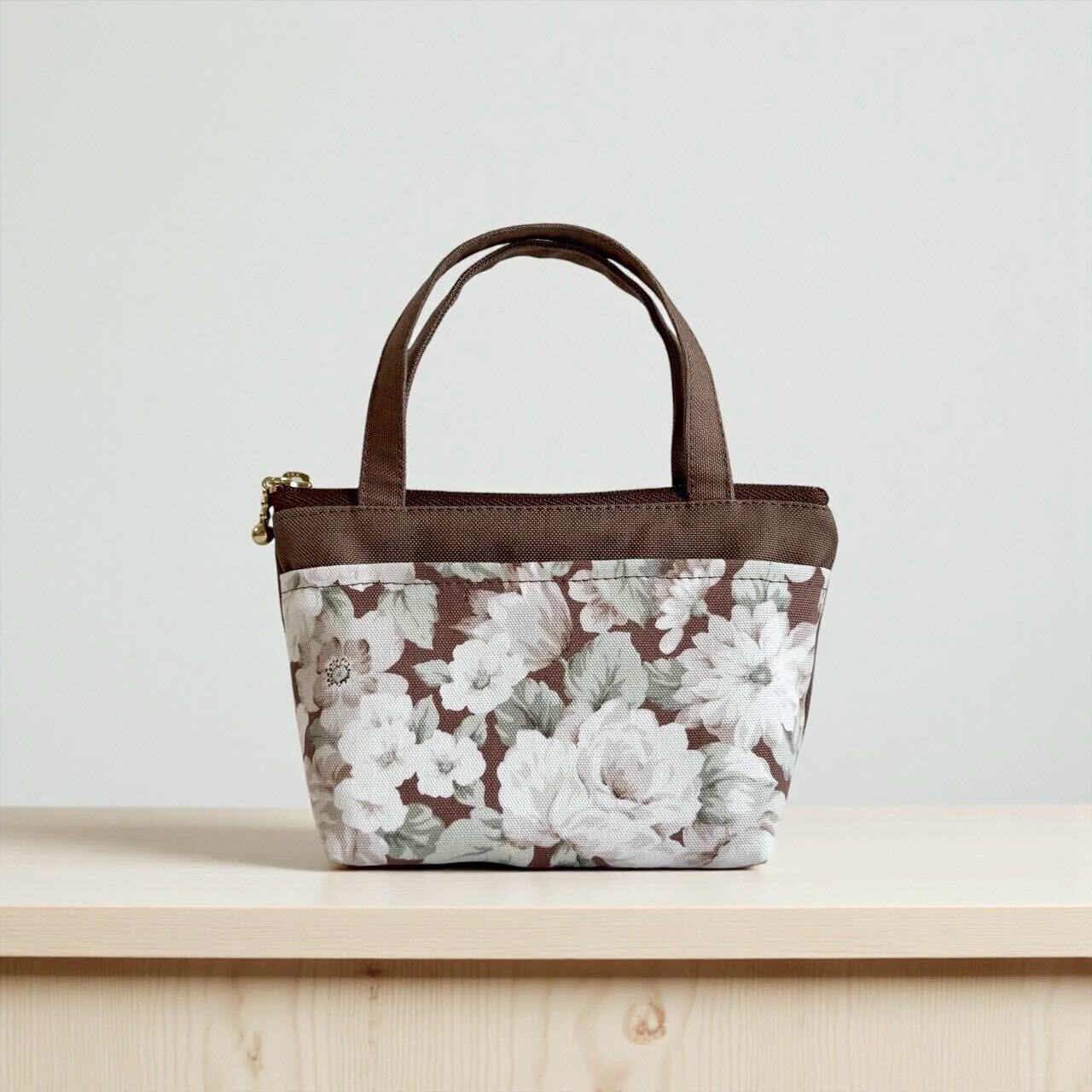 持ち手付きミニポーチ/ブラウン