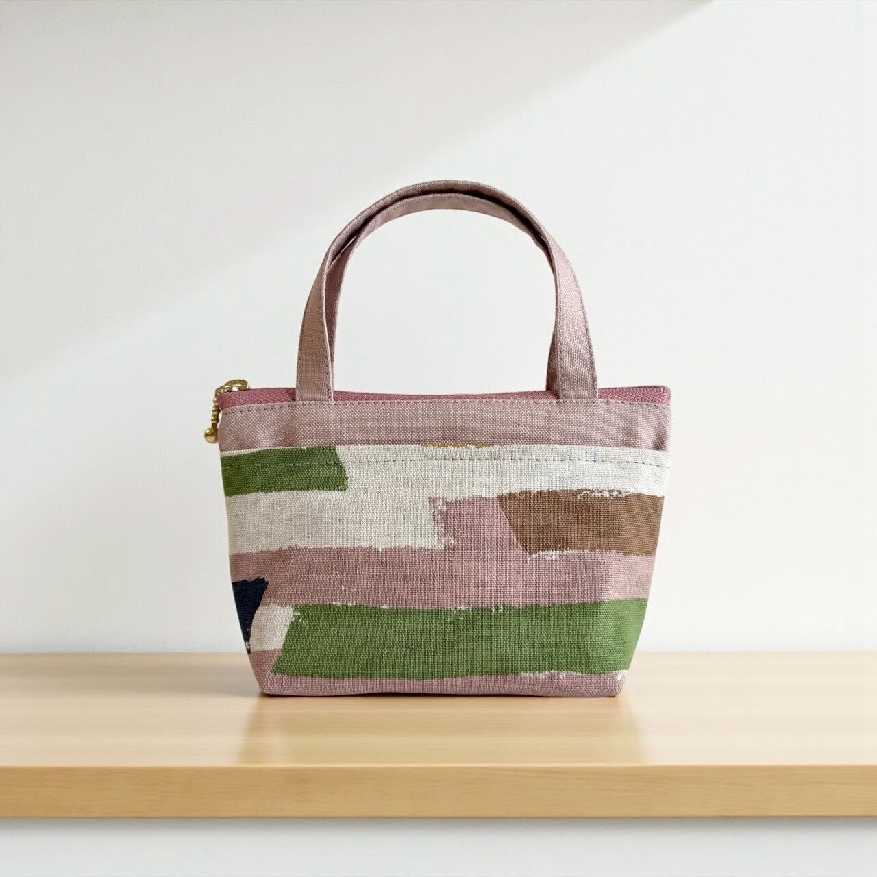 持ち手付きミニポーチ/アートブラウン