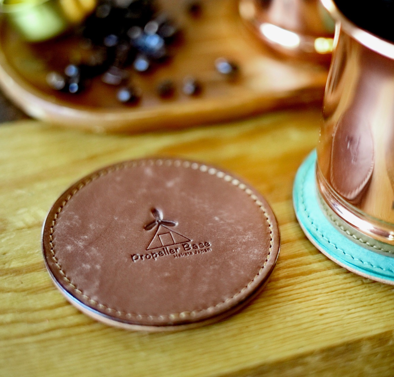 イタリアンレザーのコースターセット（２枚組）