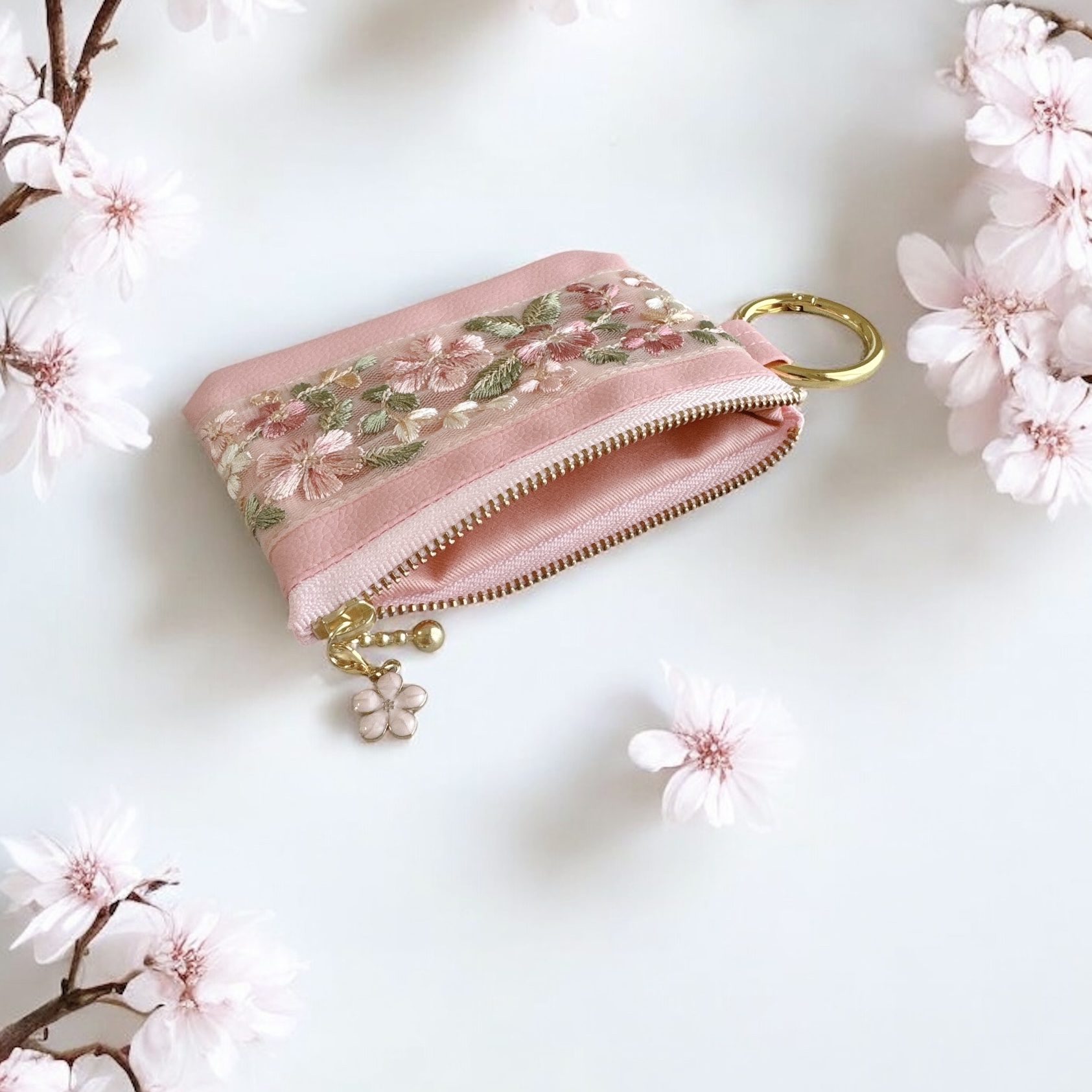 インド刺繍×エコレザー　ミニポーチ（桜）