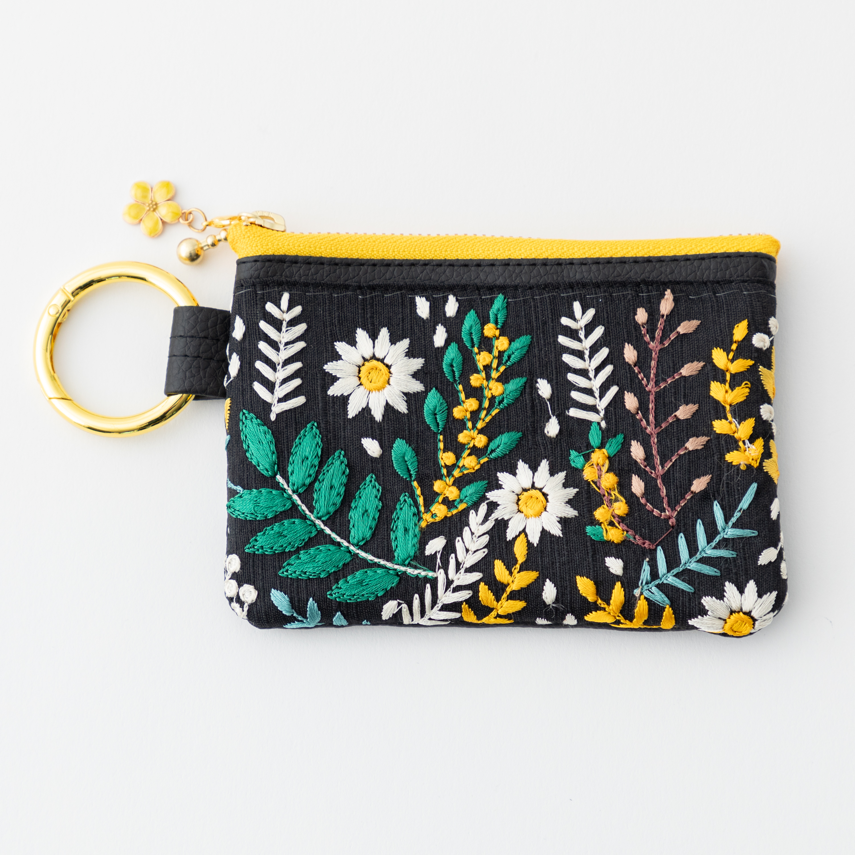 インド刺繍×エコレザー　ミニポーチ（ミモザ）