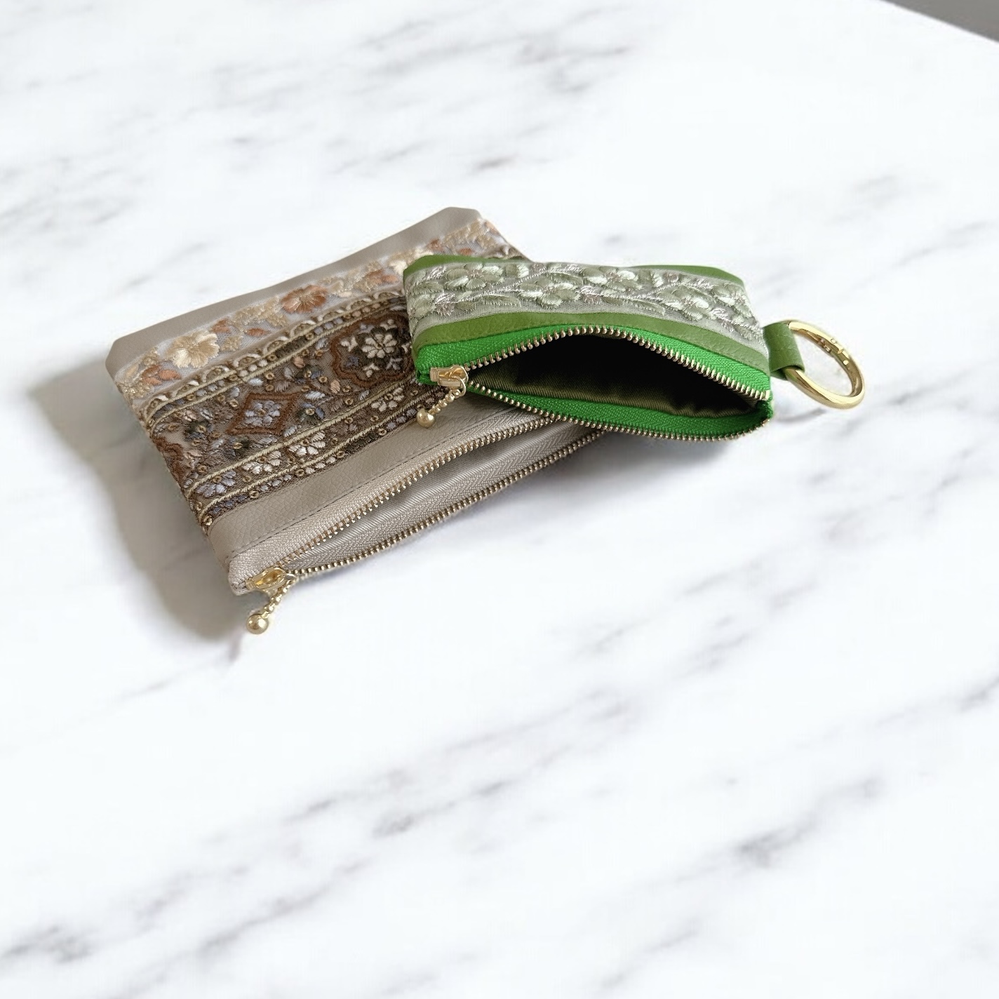 インド刺繍×エコレザー ポーチ2点セット（レトロフラワー×グリーン）