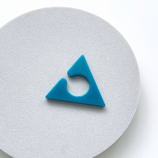 [ Triangle ] Ear cuff