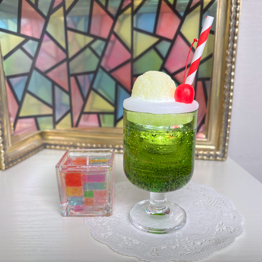 純喫茶の灯りセット【クリームソーダとステンドグラス】