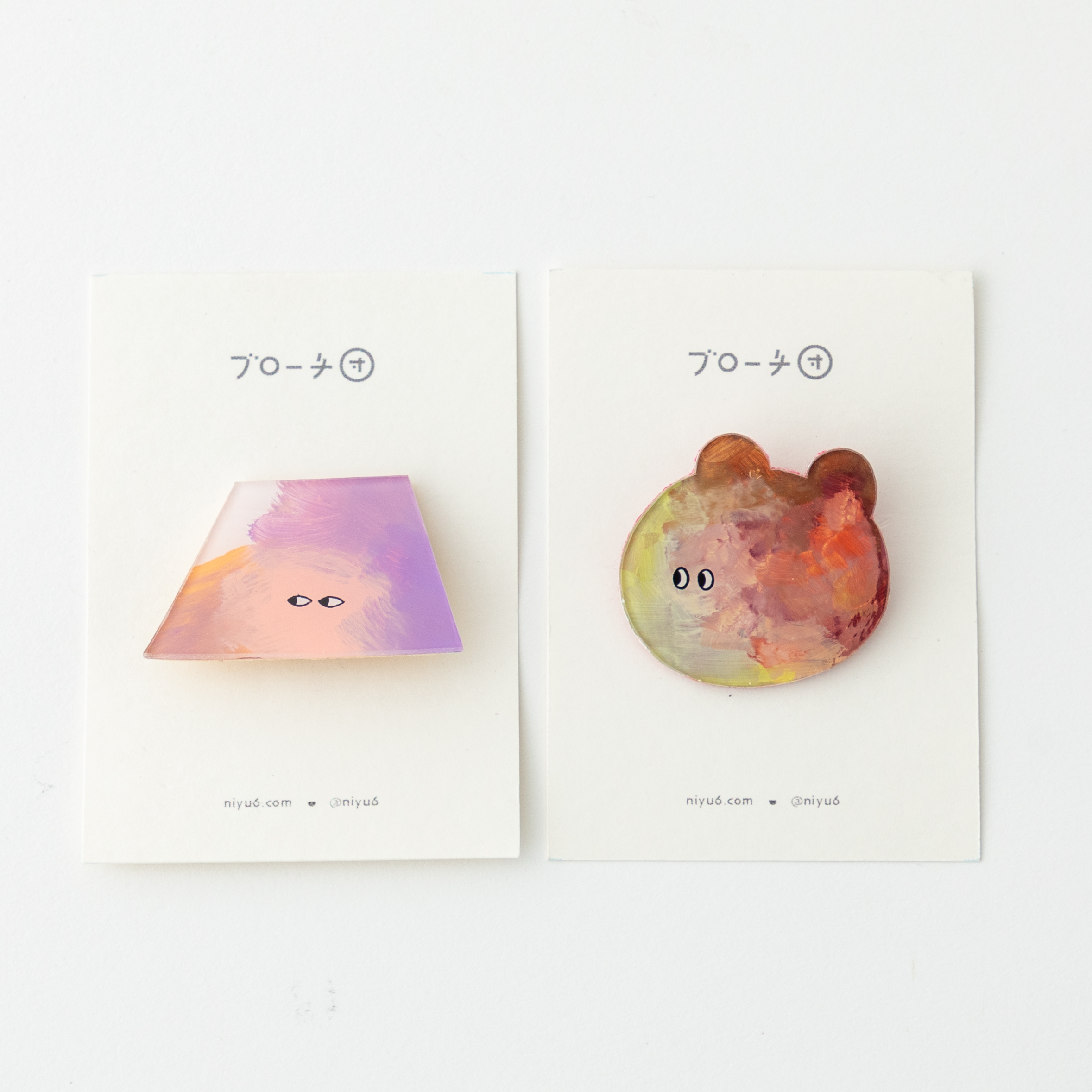 ブローチ団「ちゃくま」と「サラリ」