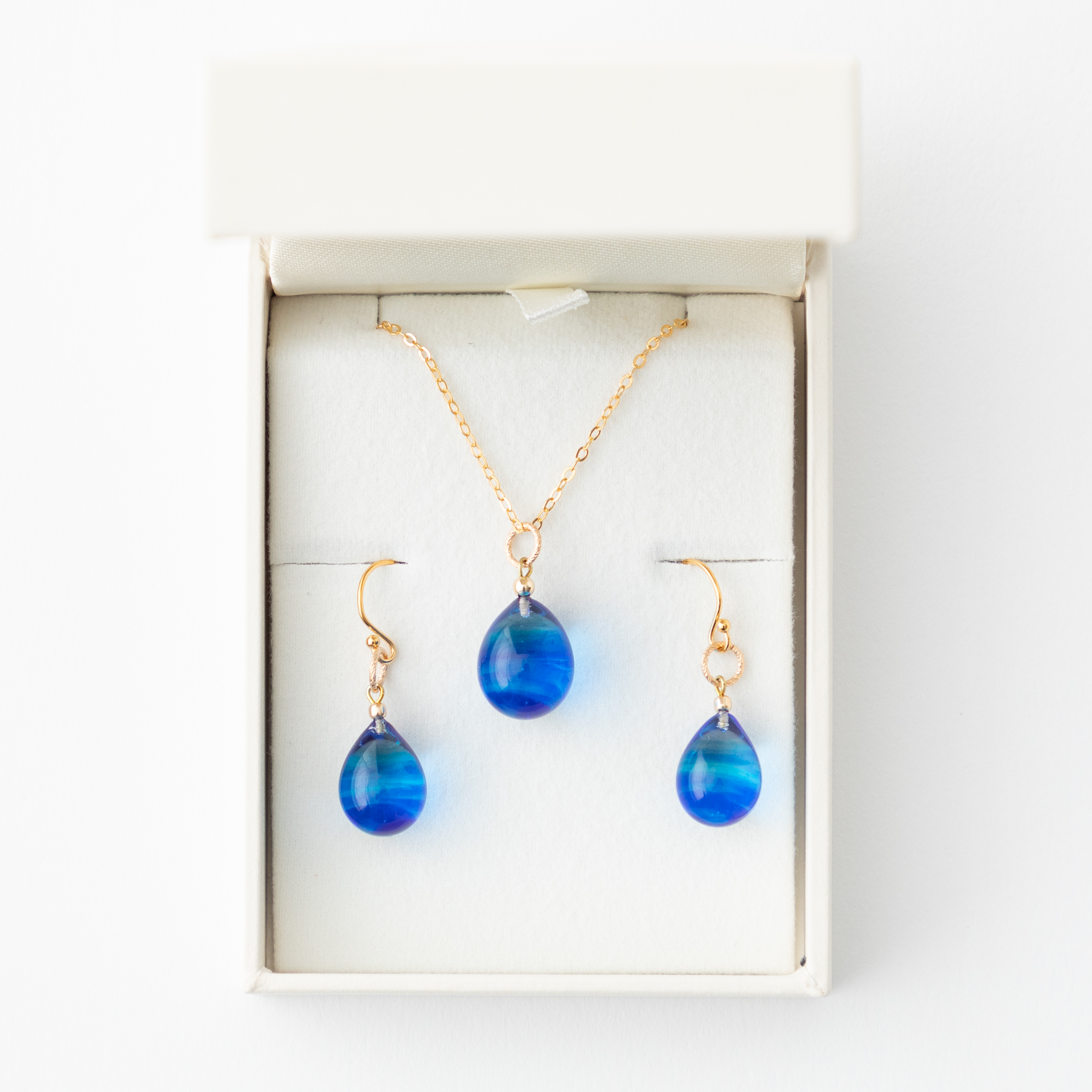 ブルーネックレス＆ピアスセット（14kgf）