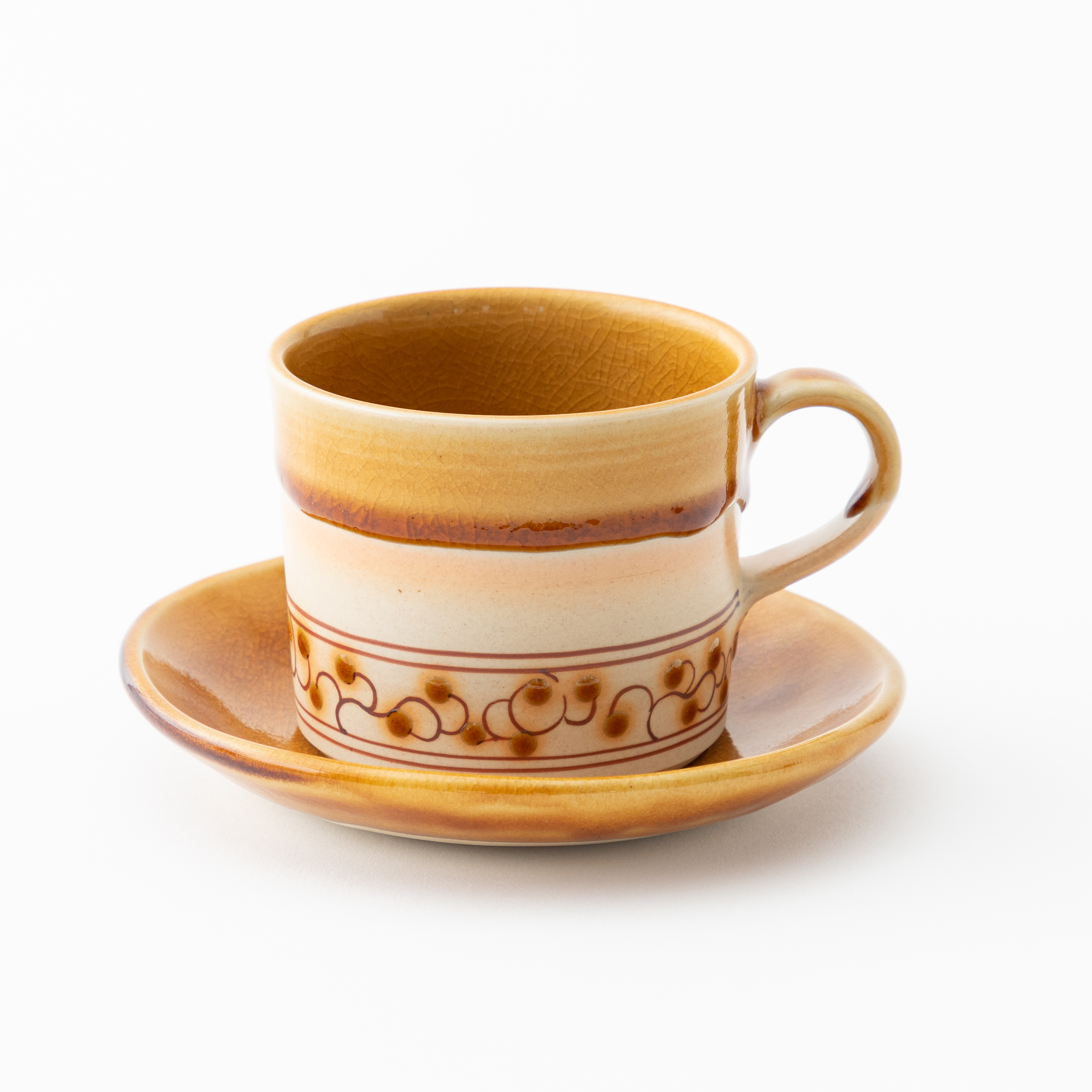 アメの実のカップ&ソーサー